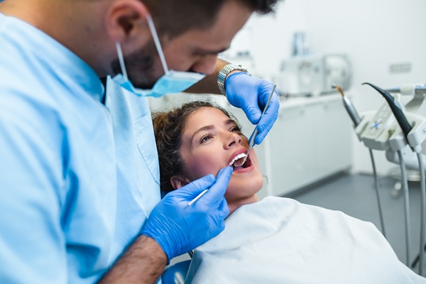 When You Should Call Your Dentist For A Dental Checkup